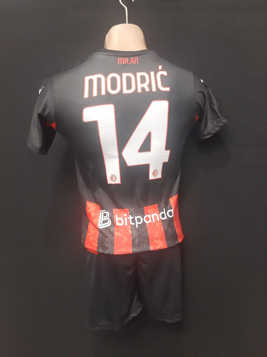 MODRIC MILAN
