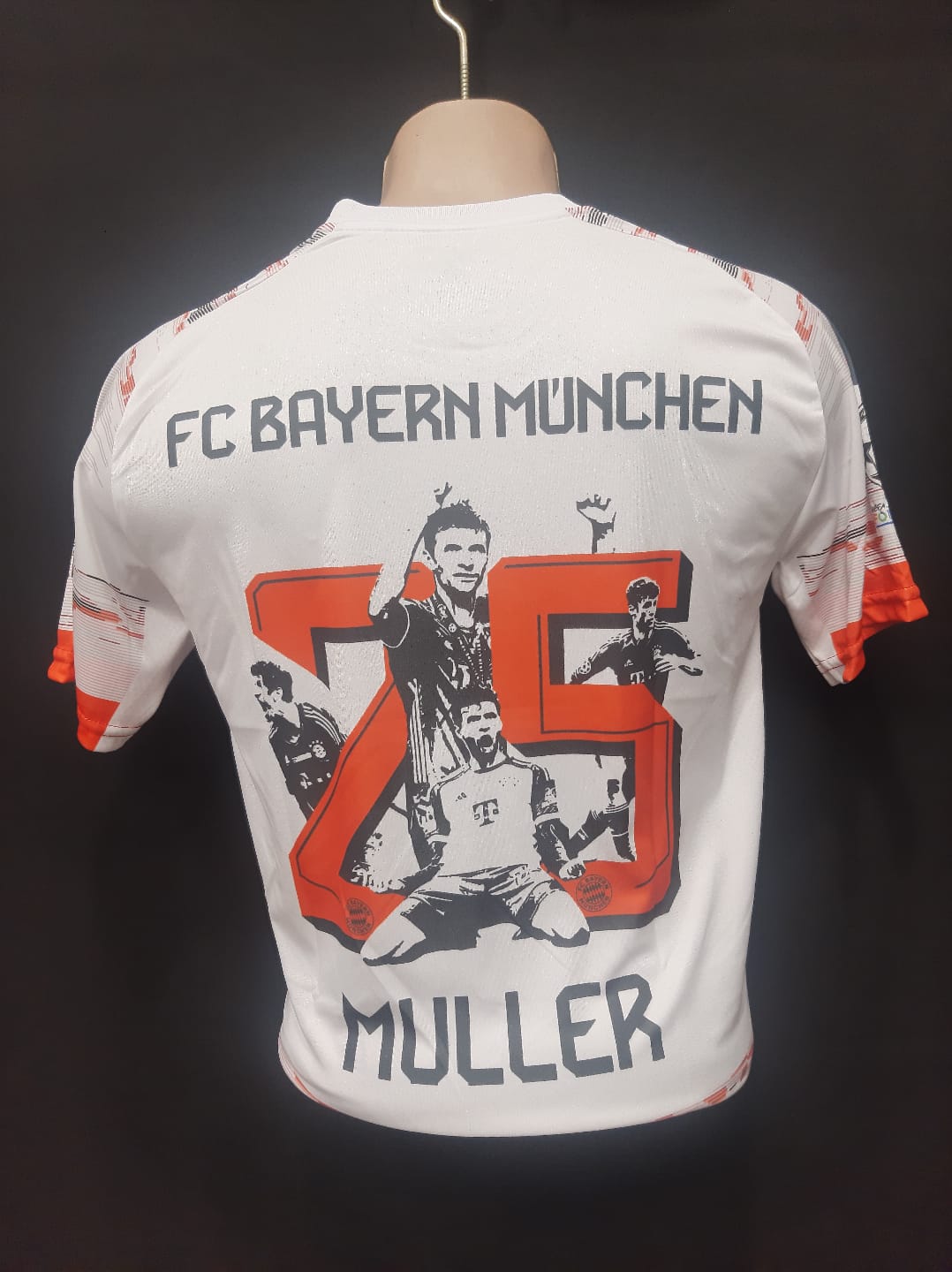 FC BAYERN MUNCHEN MULLER
