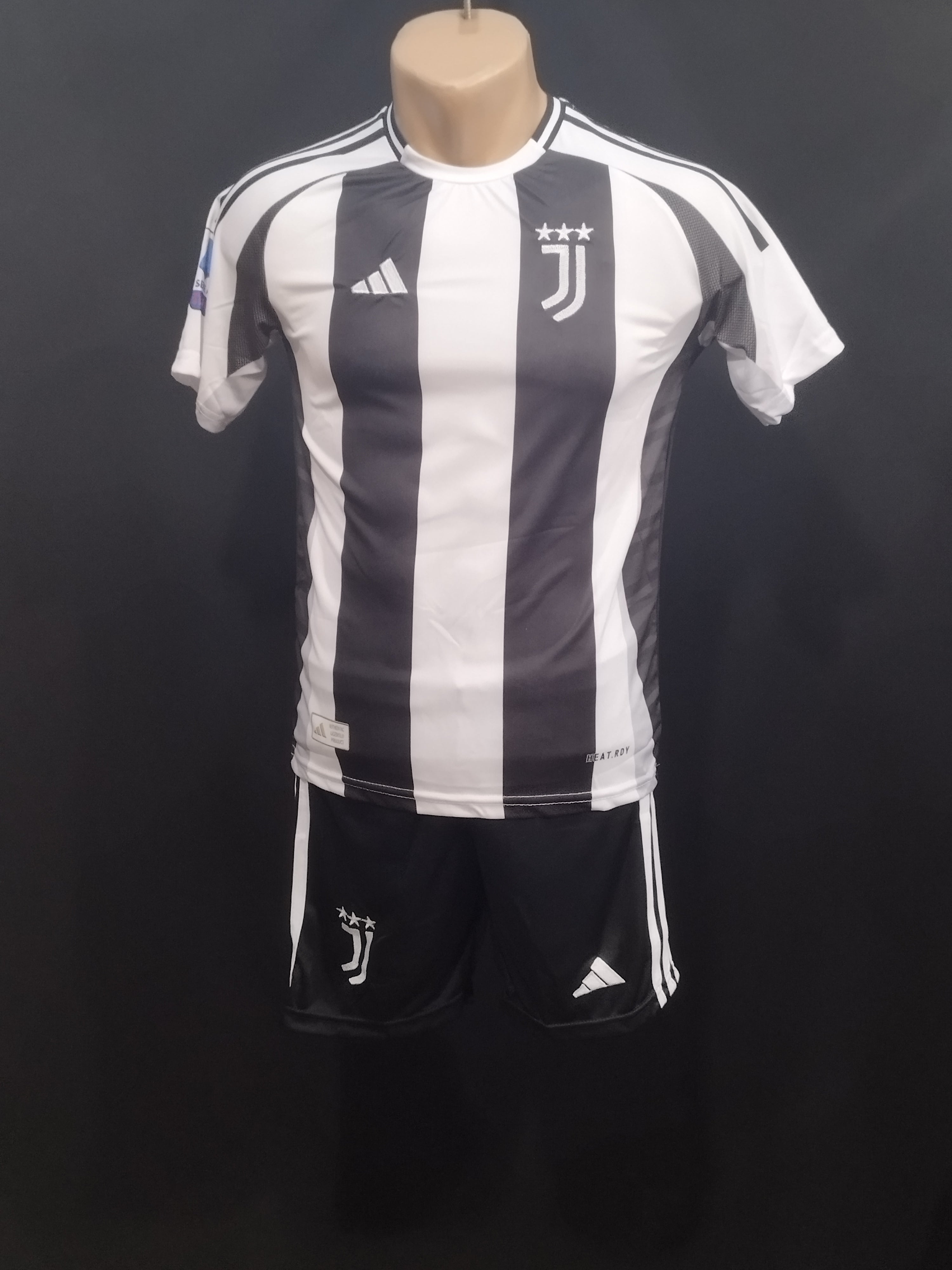 VLAHOVIC JUVENTUS FC