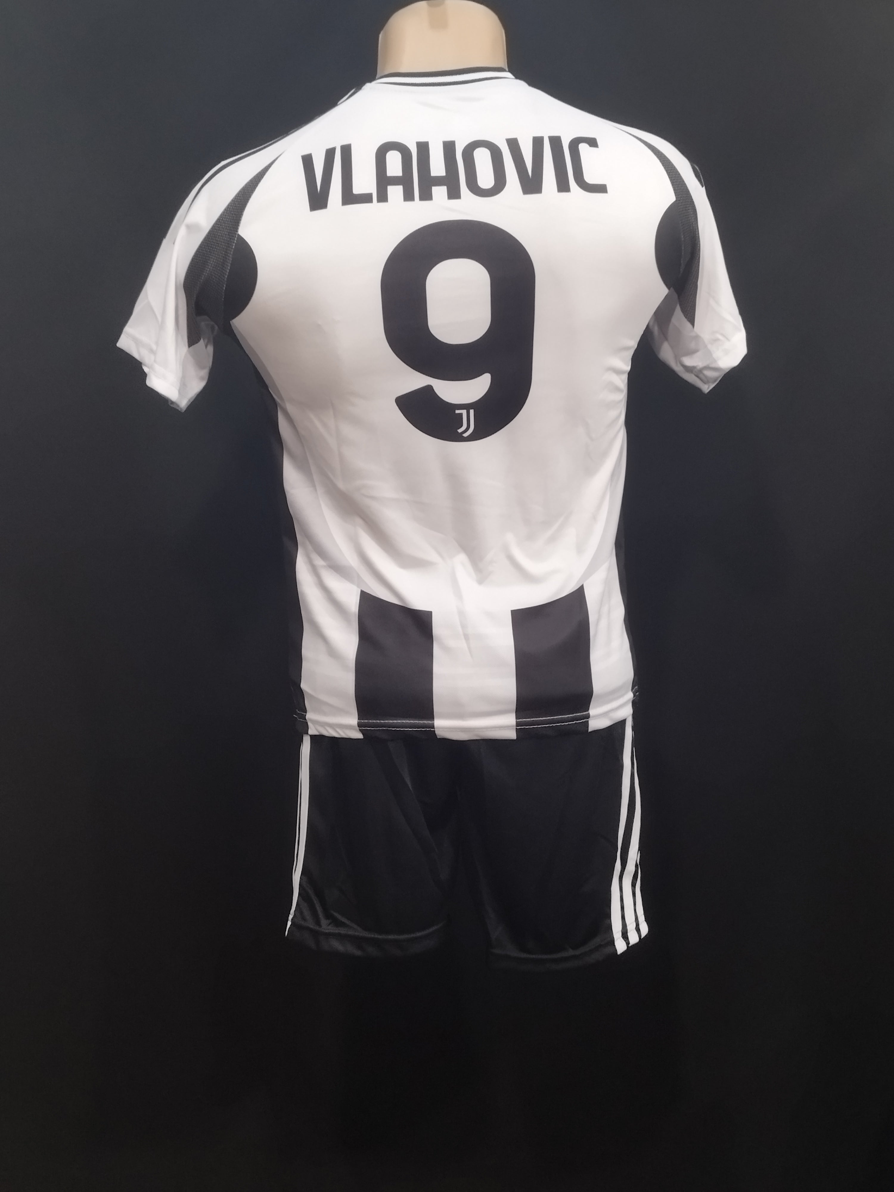 VLAHOVIC JUVENTUS FC