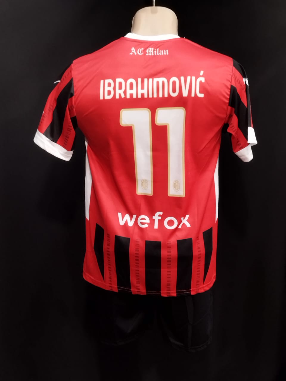 Ibrahimovic Milan ֆուտբոլային համազգեստ